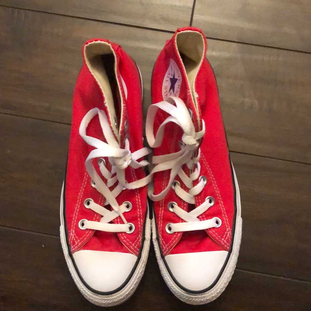 Red Converse high top tennis shoes!!